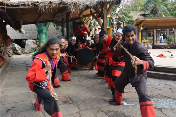 云南民族村村寨系列演出七彩云霞